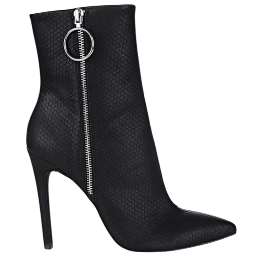 New Revolve Danielle Guizio Nectra Python Boots